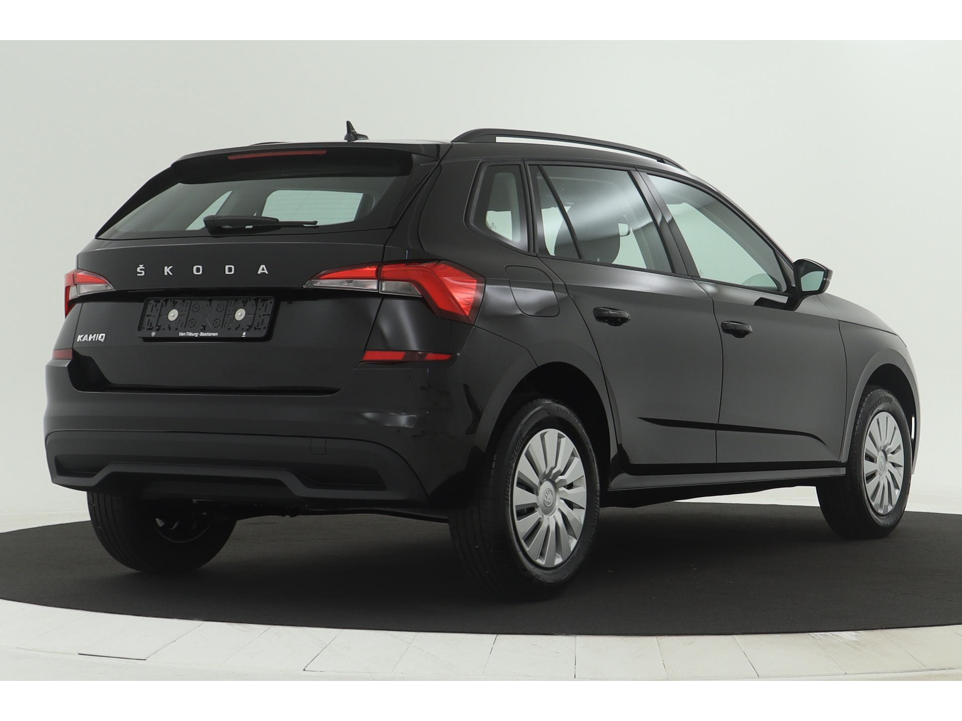 Škoda - Kamiq 1.0 TSI 110 6MT Active - 2023