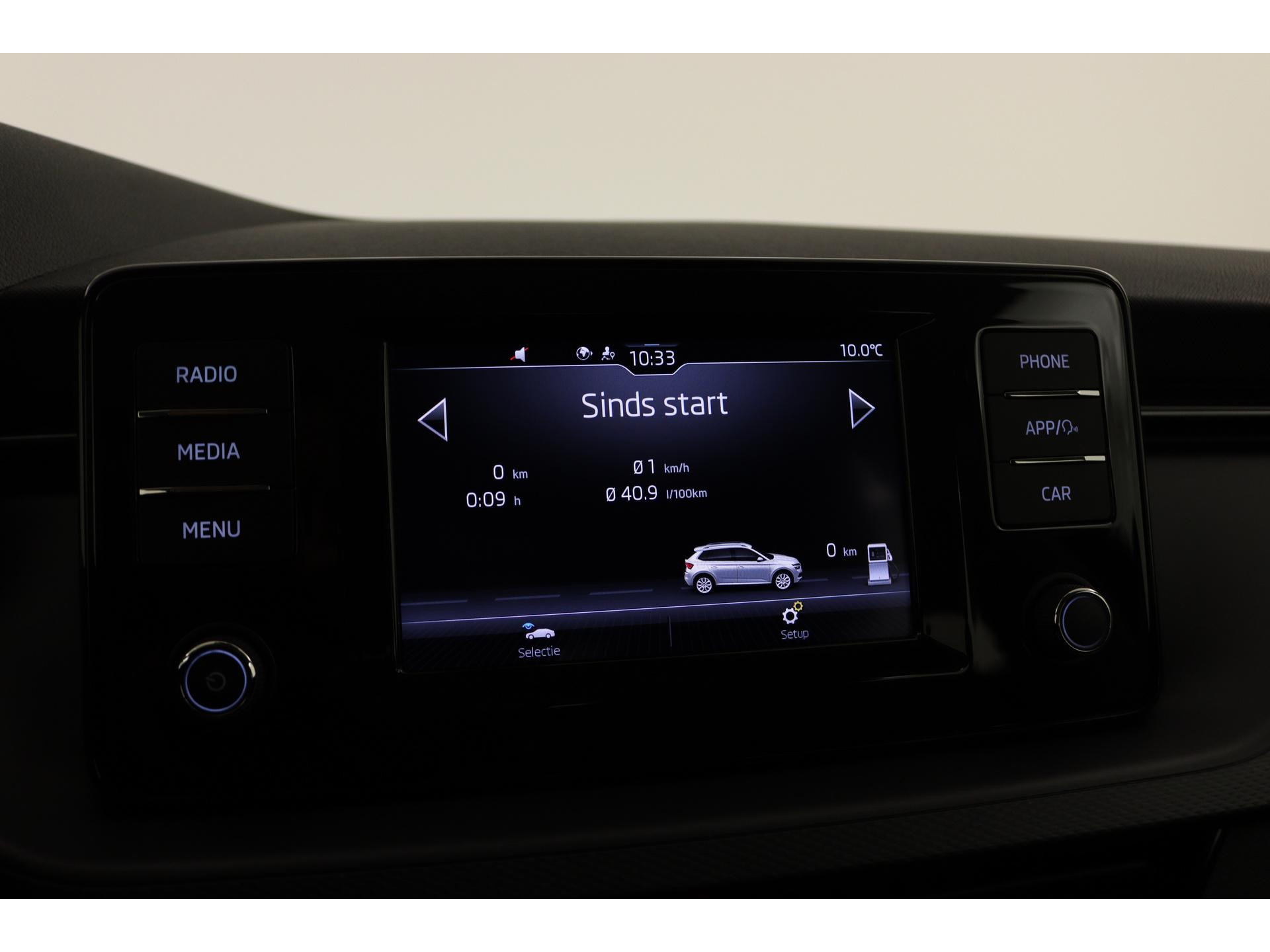 Škoda - Kamiq 1.0 TSI 110 6MT Active - 2023