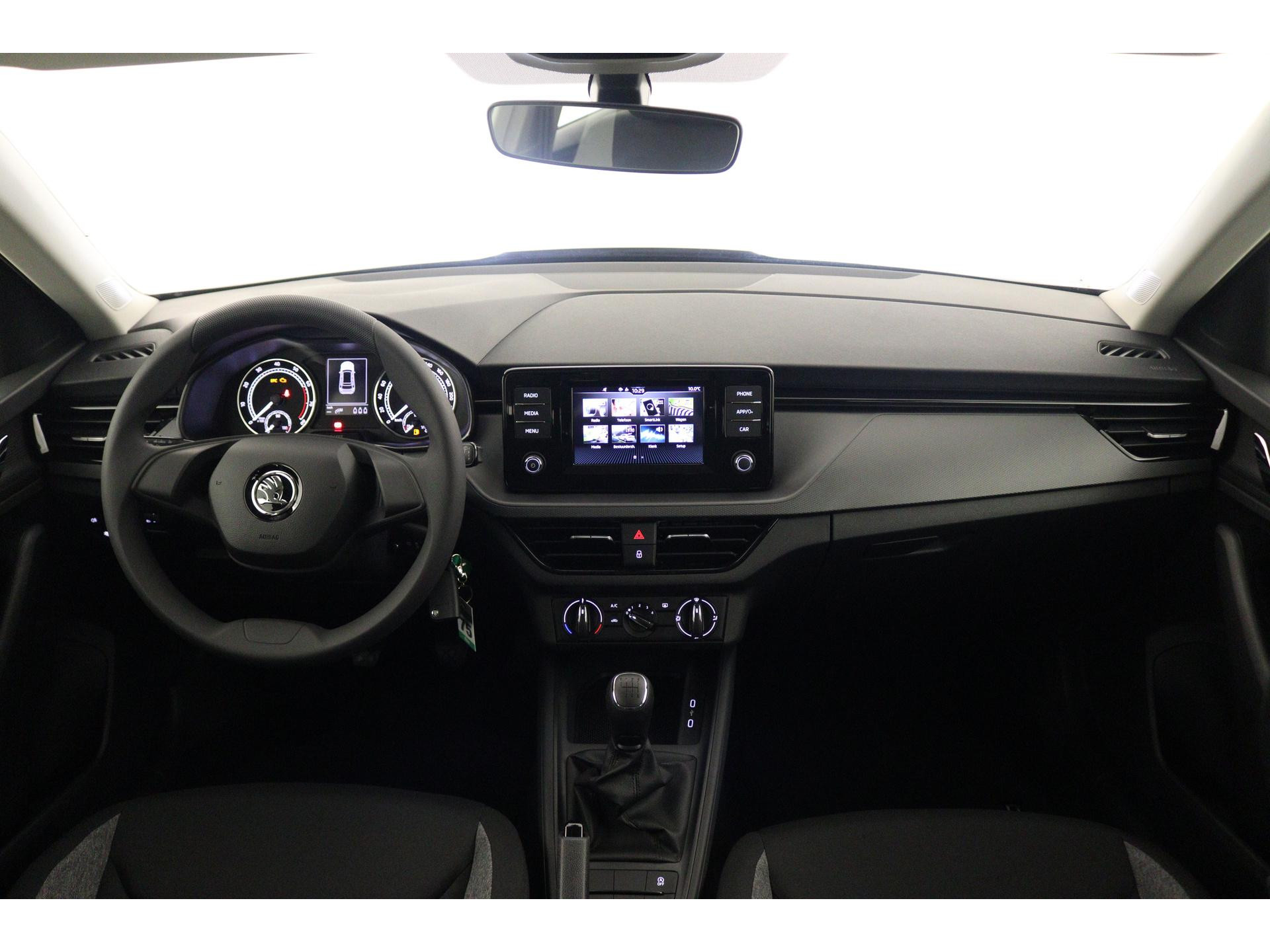 Škoda - Kamiq 1.0 TSI 110 6MT Active - 2023