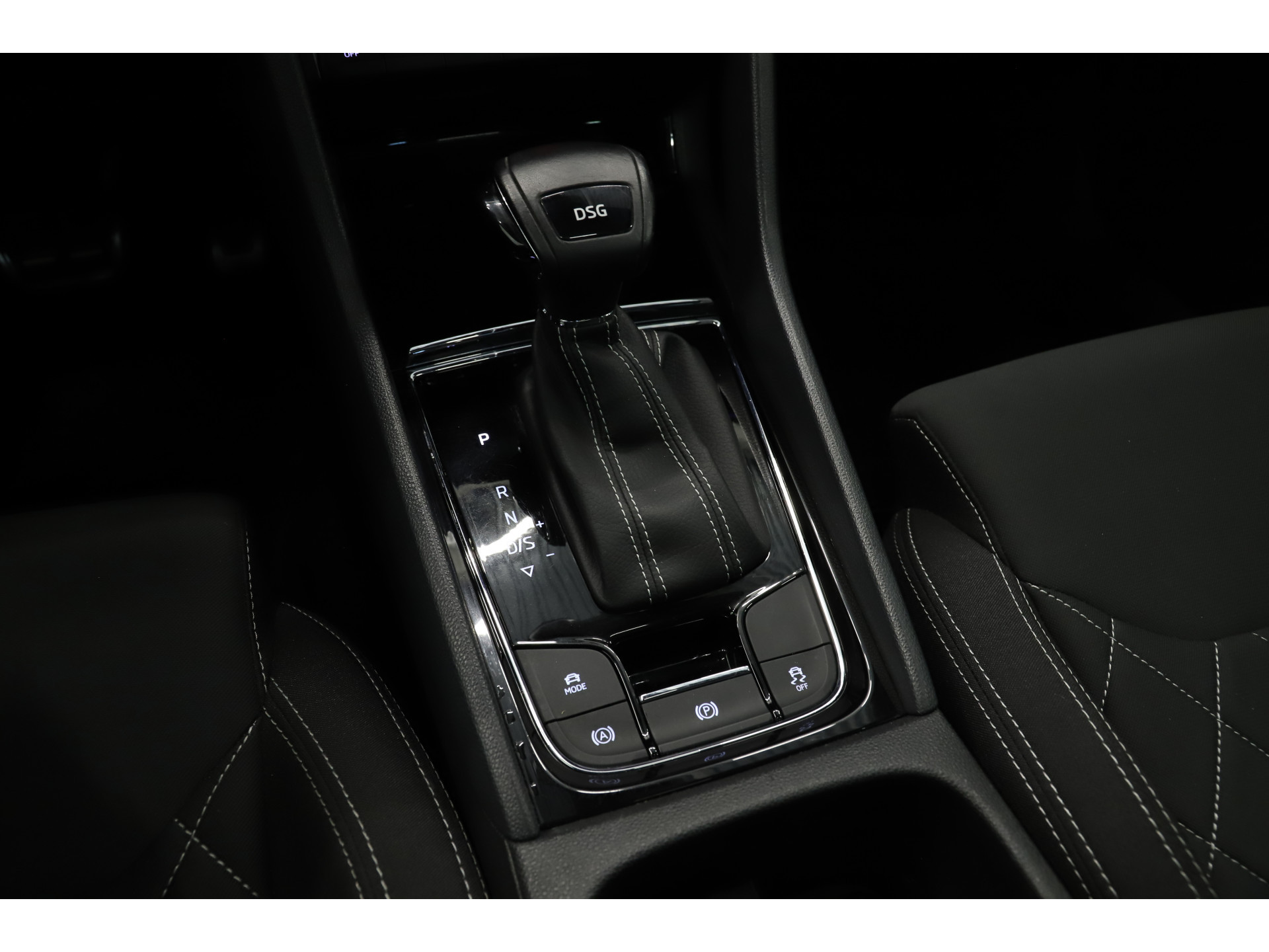 Škoda - Karoq 1.5 TSI 150pk DSG Sportline Business - 2020