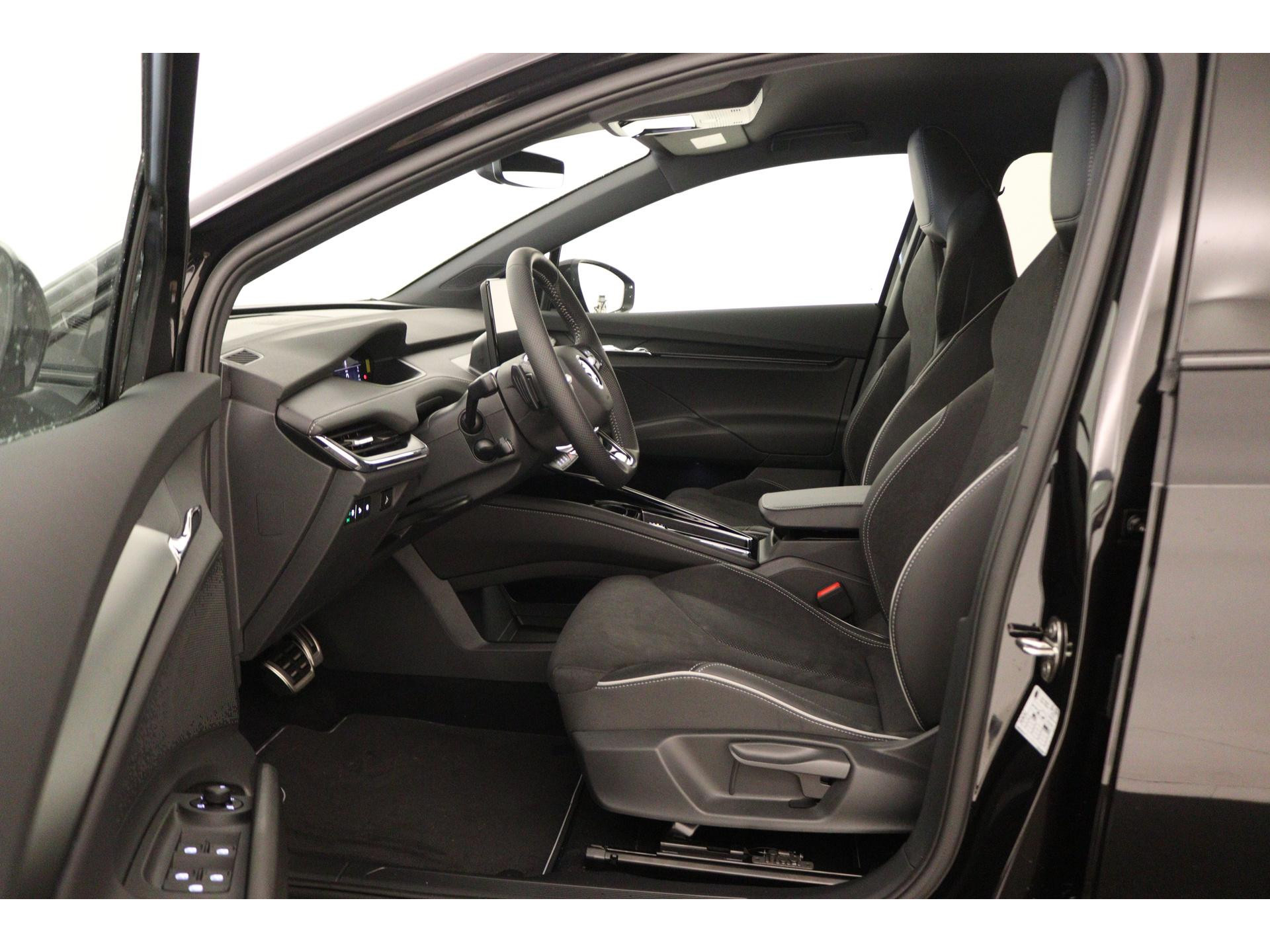 Škoda - ENYAQ iV 60 Elektromotor 180 1AT Sportline - 2023