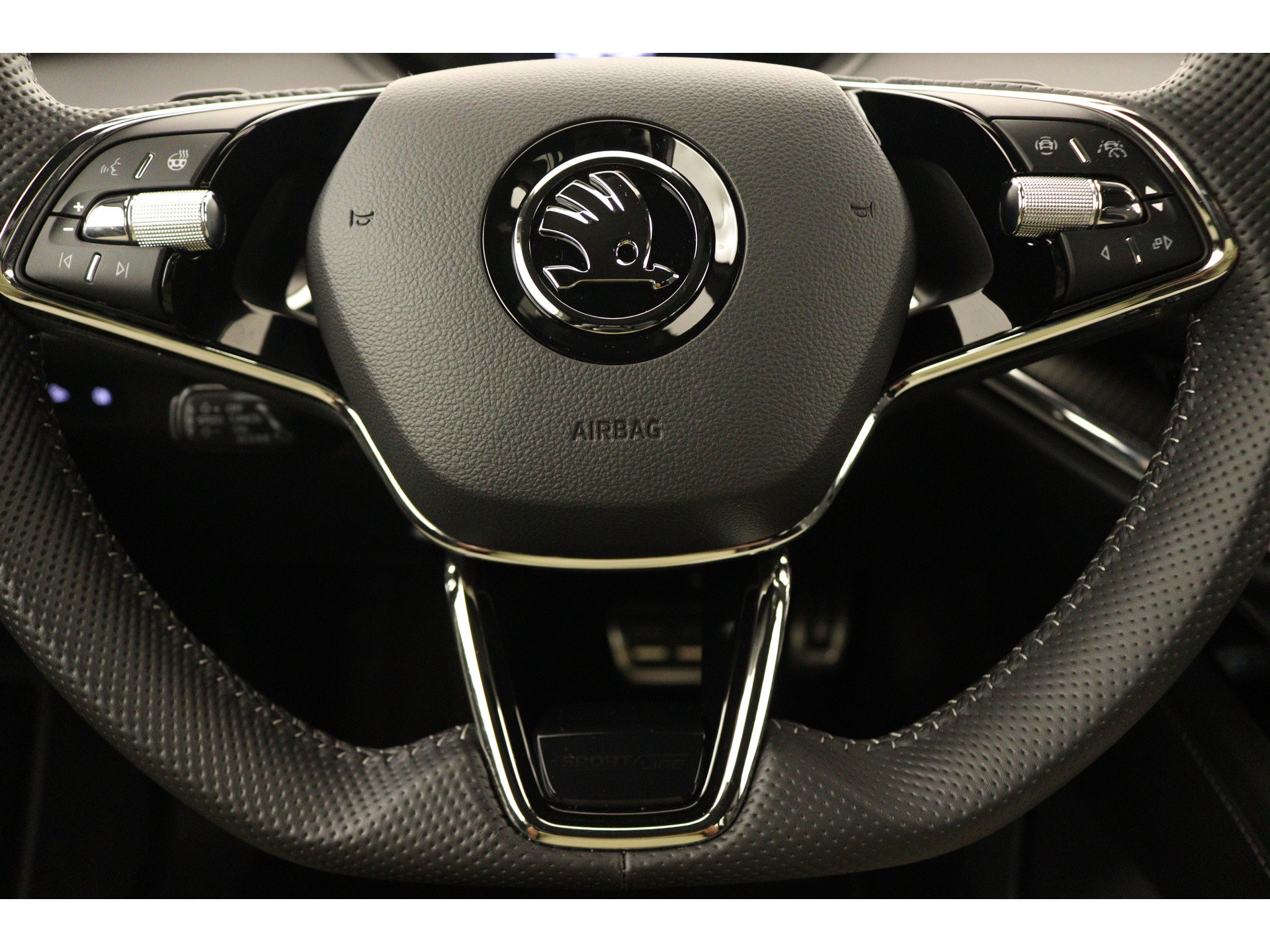 Škoda - ENYAQ iV 80 Elektromotor 204 1AT Sportline - 2023
