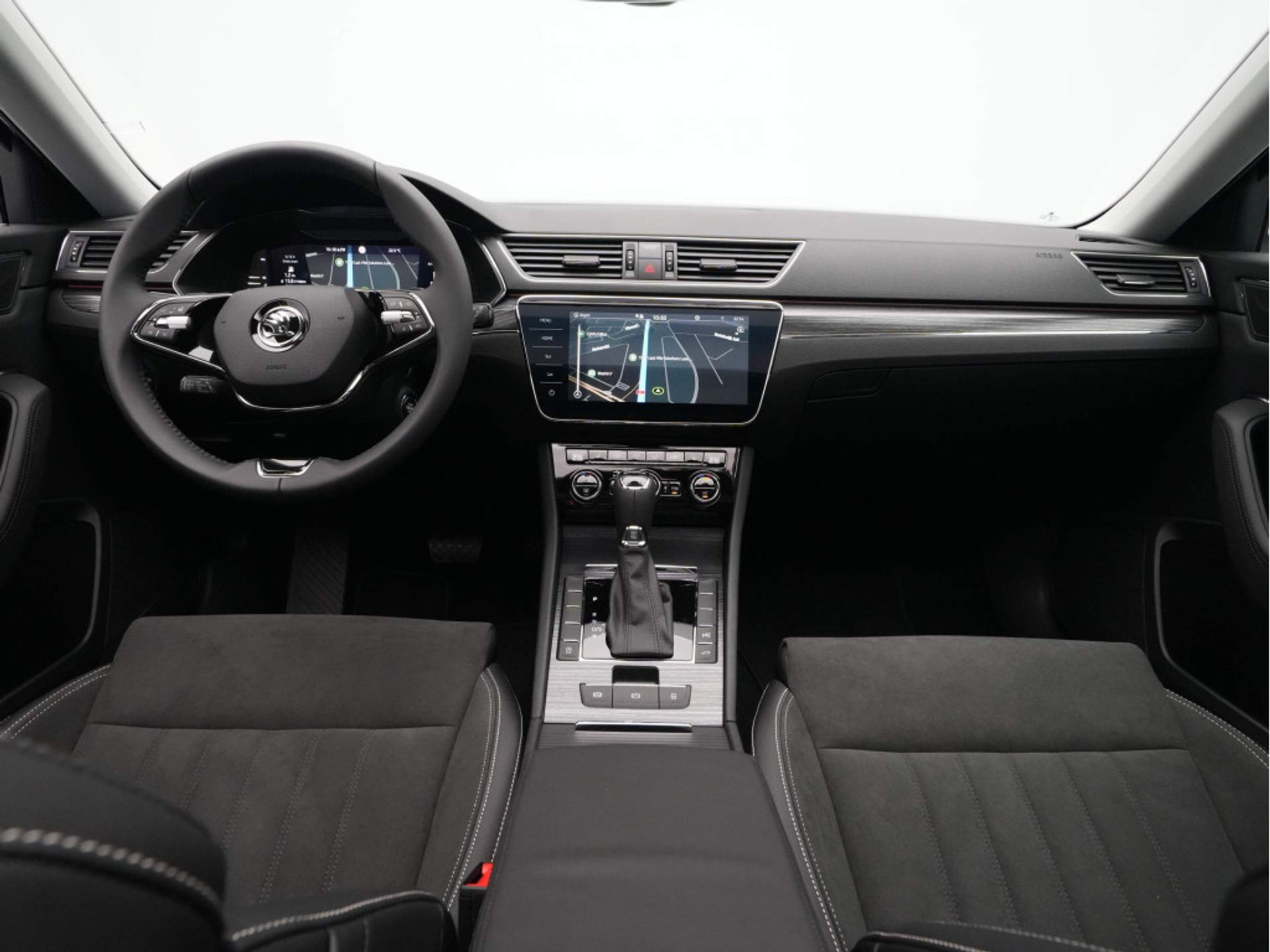 Škoda - Superb Combi 1.5 TSI 150 7DSG Business Edition Plus - 2024