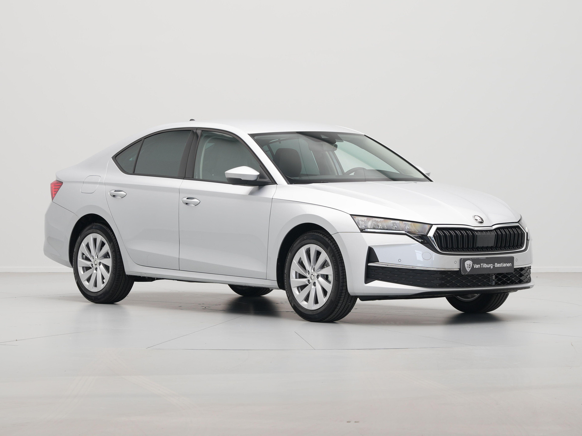 Škoda - Octavia Hatchback Octavia 1.5 TSI e-TEC MHEV DSG-7 First Edition - 2024