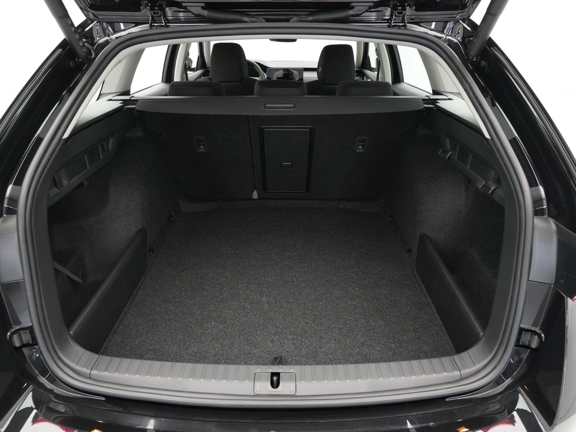 Škoda - Octavia Combi 1.5 TSI e-TEC MHEV 115 7DSG First Edition - 2024