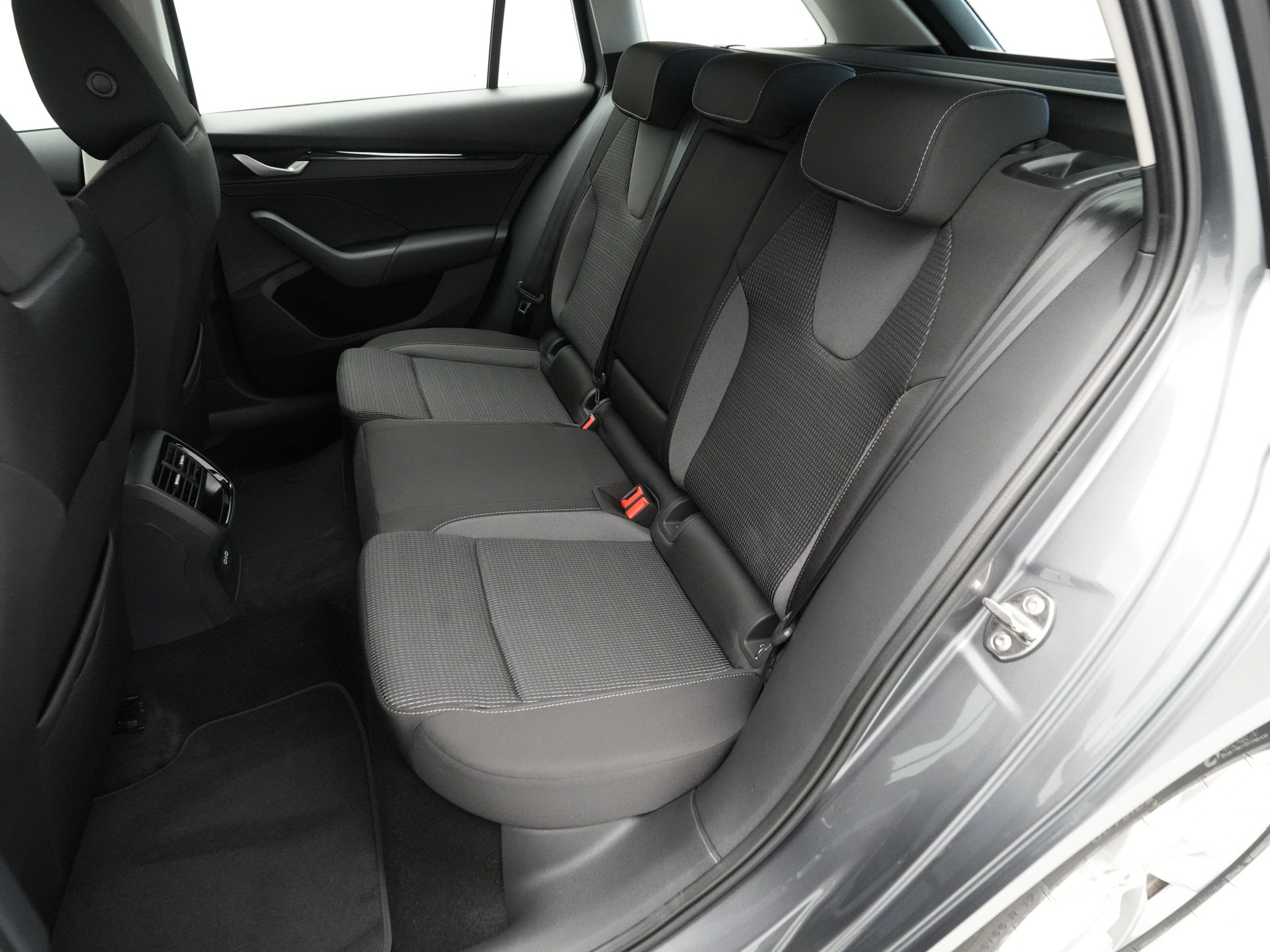 Škoda - Octavia Combi 1.5 TSI e-TEC MHEV 115 7DSG First Edition - 2024