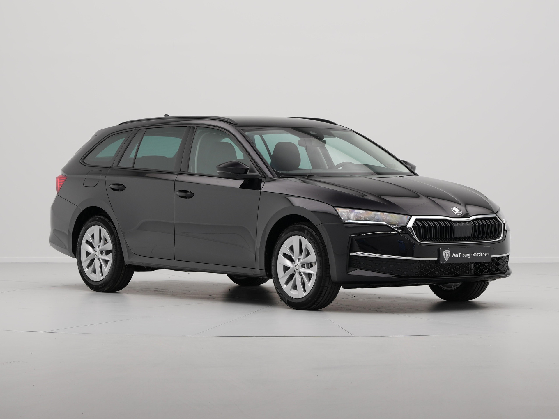 Škoda - Octavia Combi 1.5 TSI 115 6MT Business Edition Plus - 2024