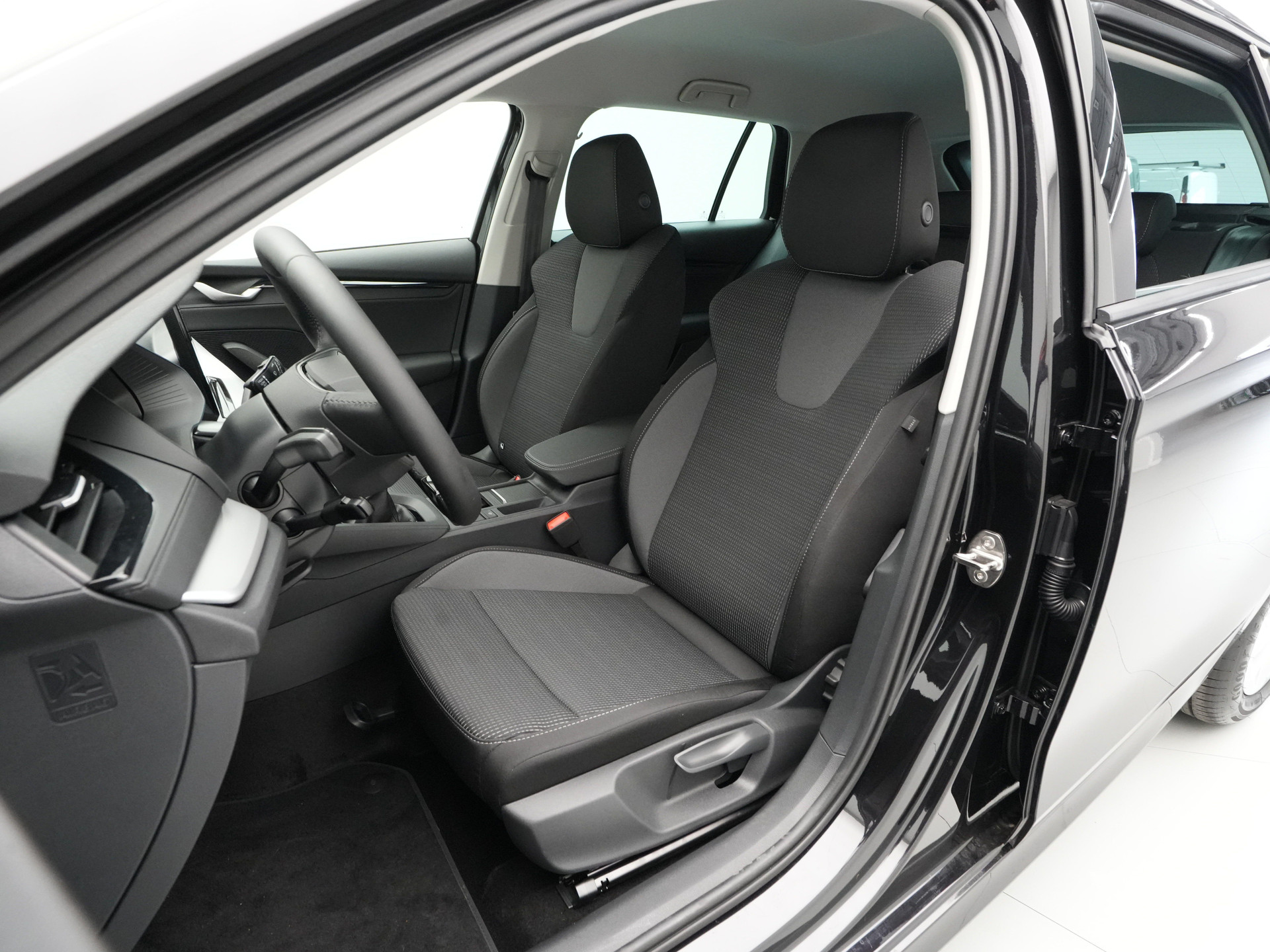 Škoda - Octavia Combi 1.5 TSI 115 6MT Business Edition Plus - 2024