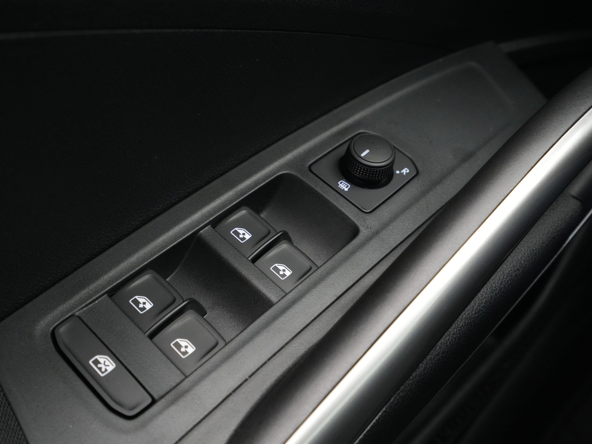 Škoda - Fabia 1.0 TSI Greentech 95 5MT Business Edition - 2025