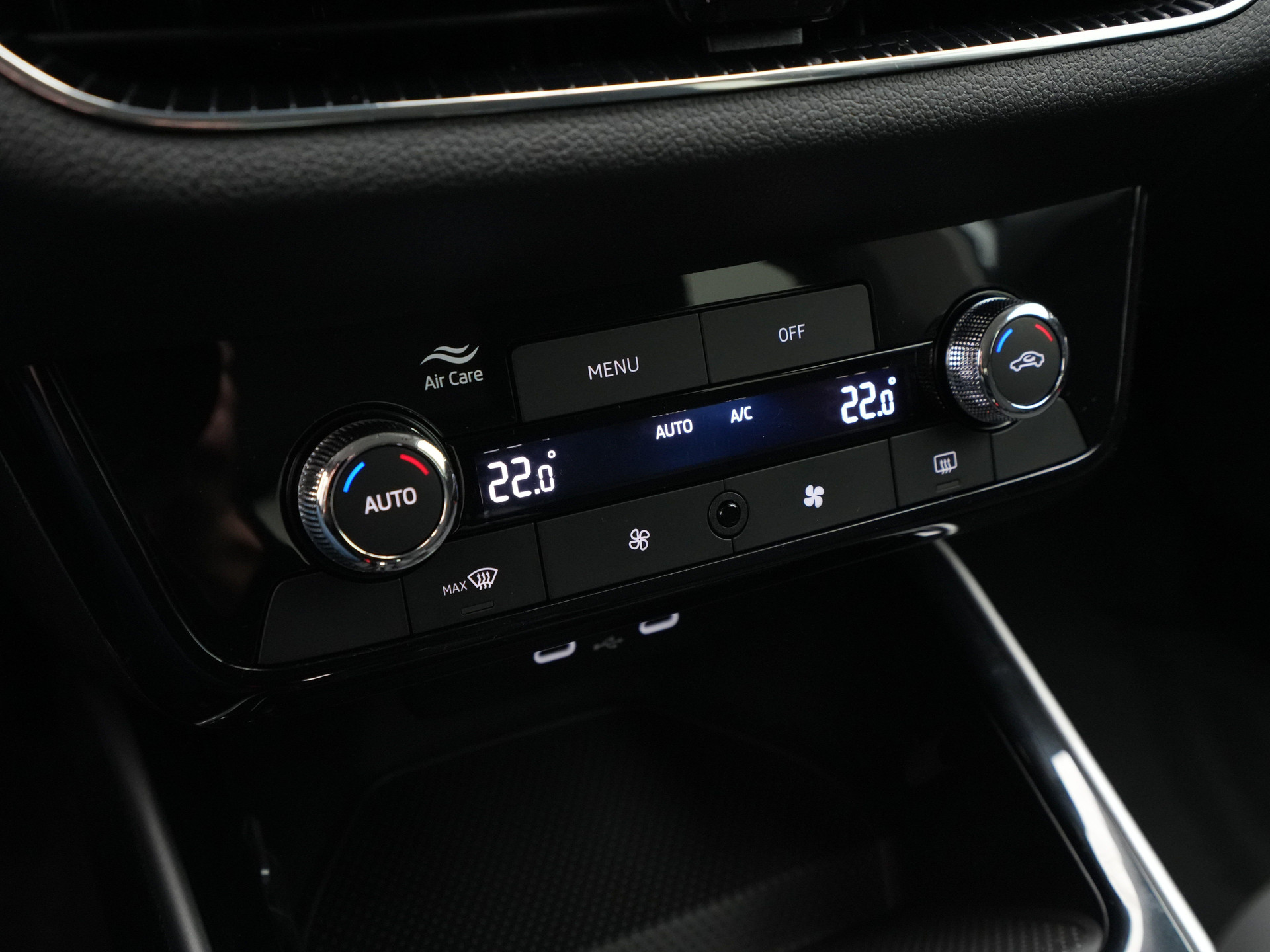 Škoda - Fabia 1.0 TSI Greentech 95 5MT Business Edition - 2025