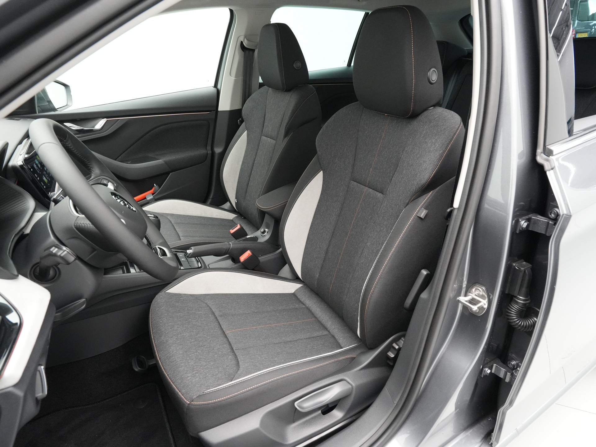 Škoda - Scala 1.0 TSI Greentech 115 6MT Business Edition - 2025