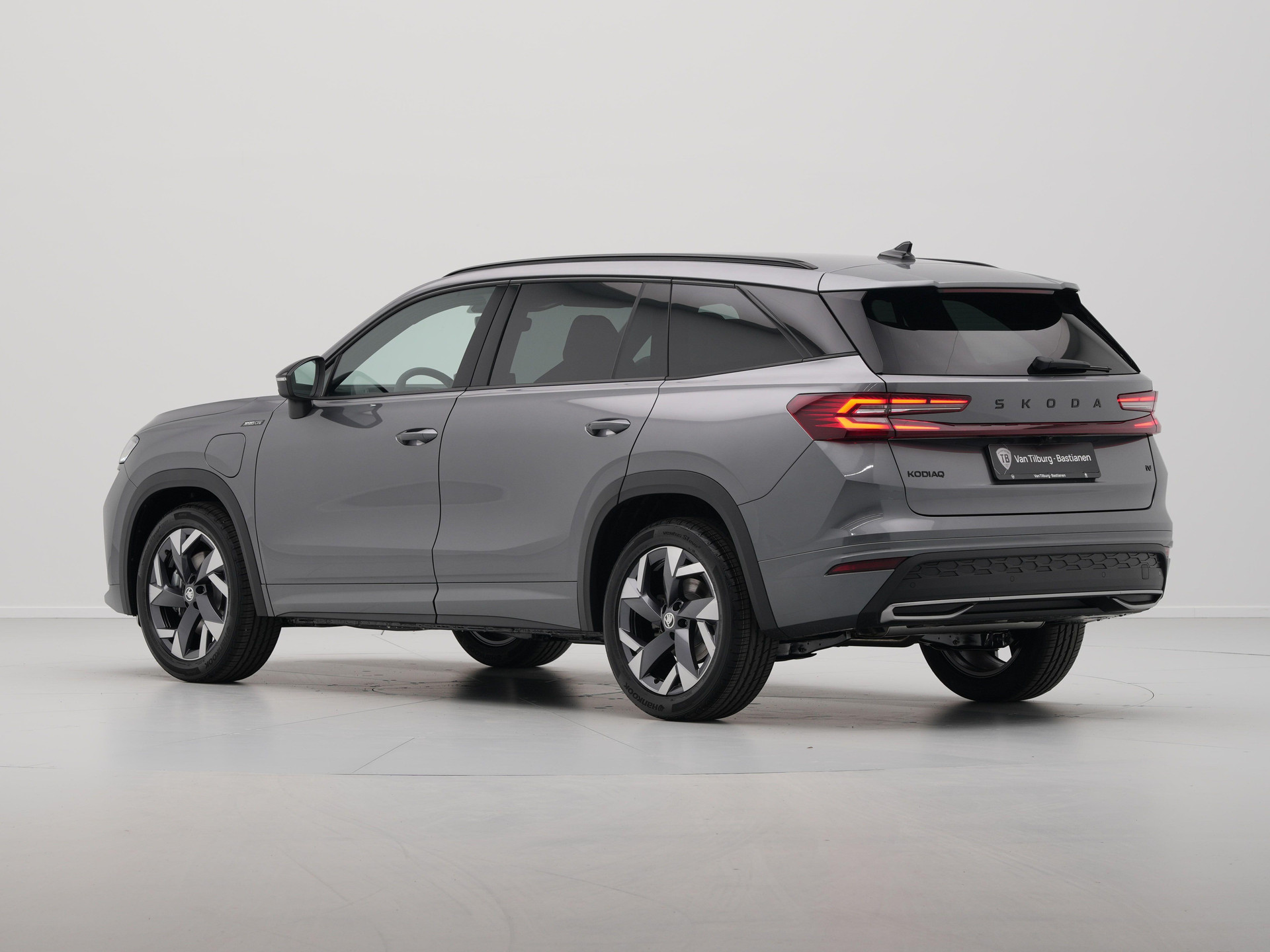 Škoda - Kodiaq 1.5 TSI PHEV 204 6DSG Sportline Business - 2025