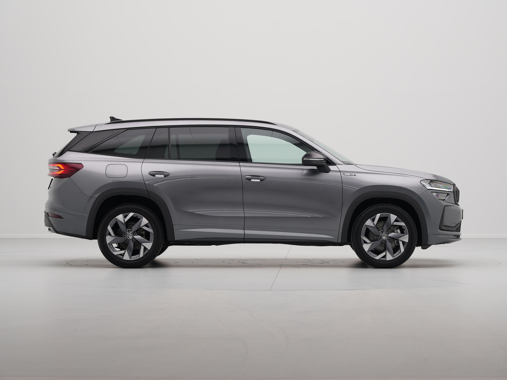 Škoda - Kodiaq 1.5 TSI PHEV 204 6DSG Sportline Business - 2025