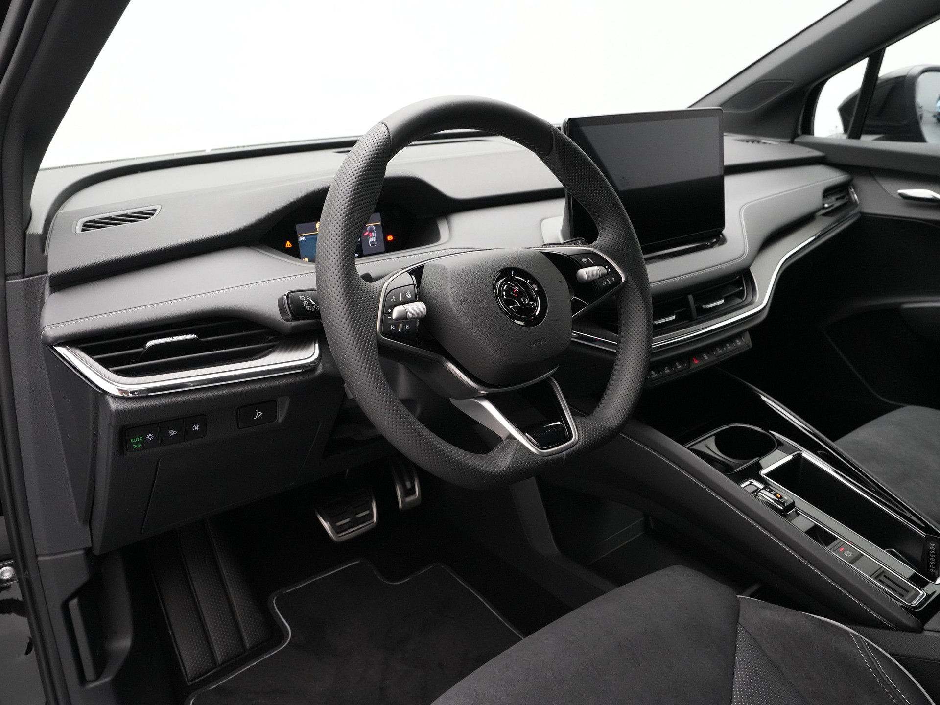 Škoda - Enyaq iV 85 Elektromotor 286 1AT Sportline - 2025