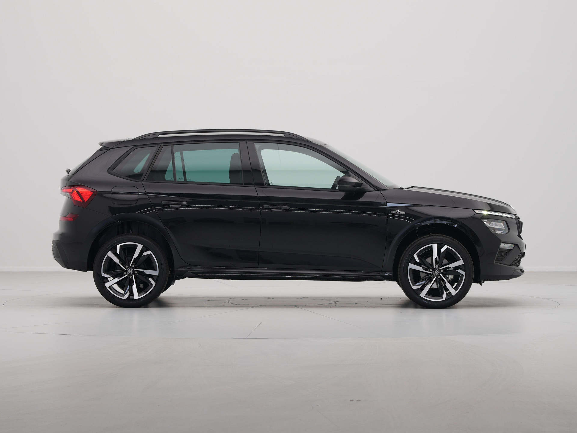 Škoda - Kamiq 1.0 TSI Greentech 115 6MT Monte Carlo - 2025