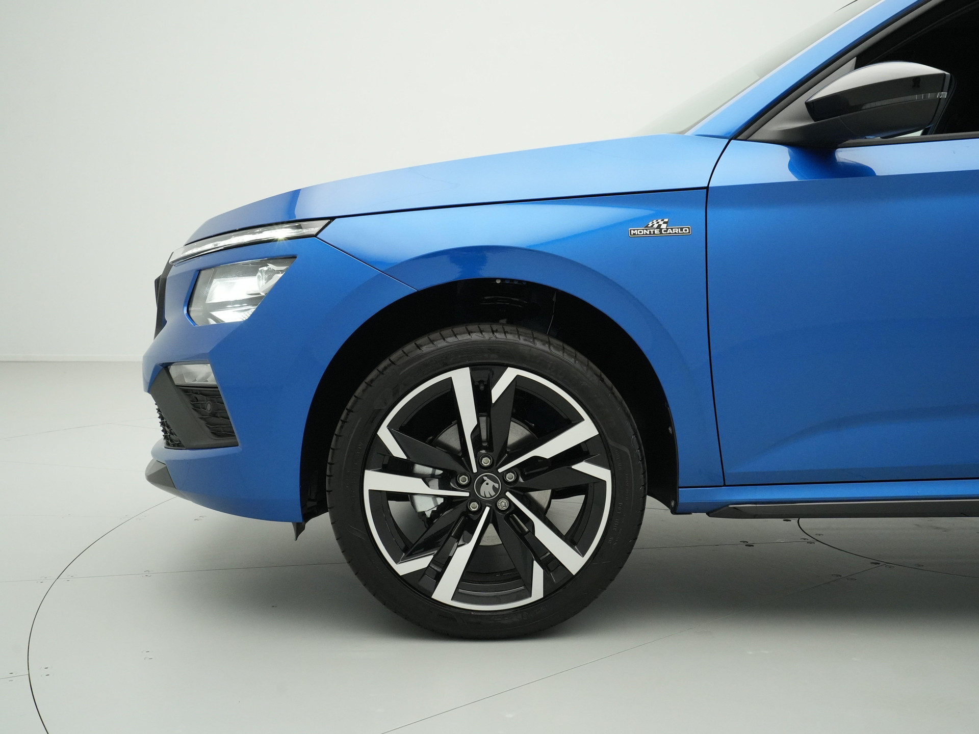 Škoda - Kamiq 1.0 TSI Greentech 115 DSG-7 Monte Carlo - 2025
