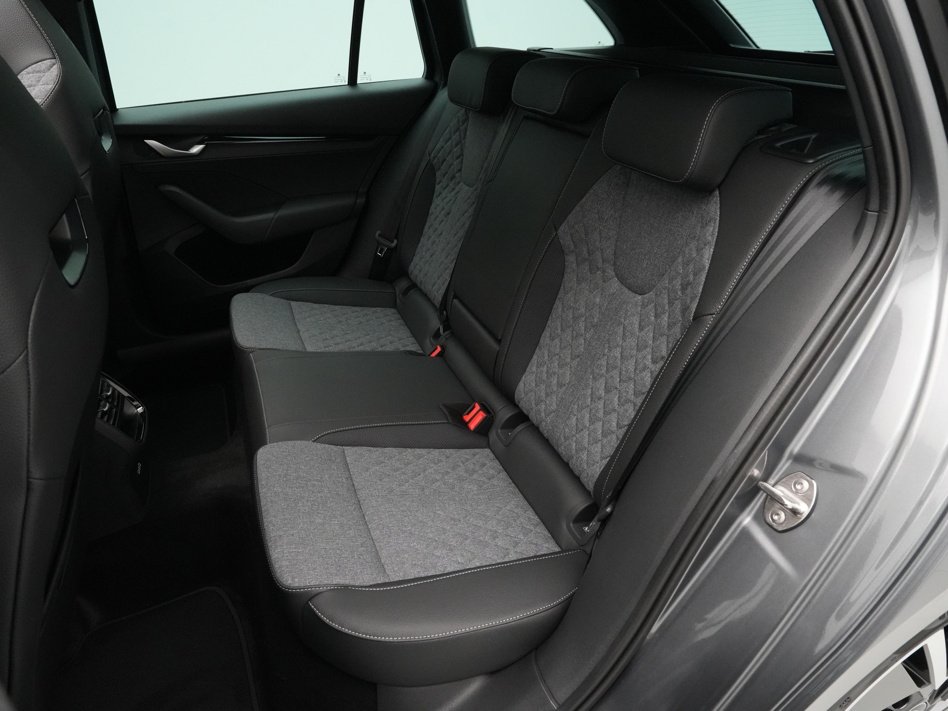 Škoda - Octavia Combi 1.5 TSI e-TEC MHEV 150 7DSG Sportline Business - 2025