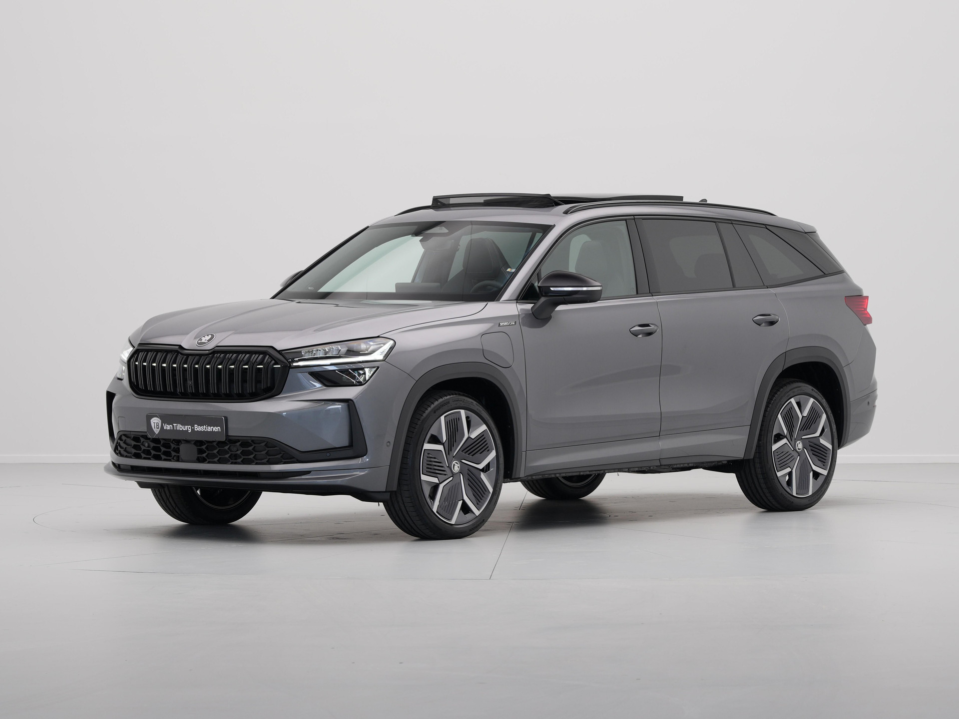 Škoda - Kodiaq 1.5 TSI PHEV 204 6DSG Sportline Business - 2025