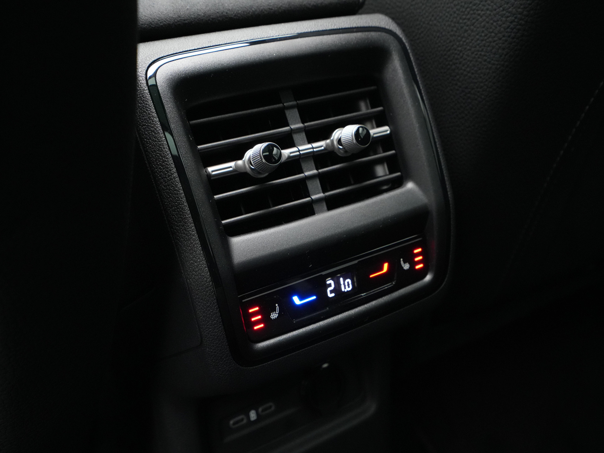 Škoda - Kodiaq 1.5 TSI PHEV 204 6DSG Sportline Business - 2025