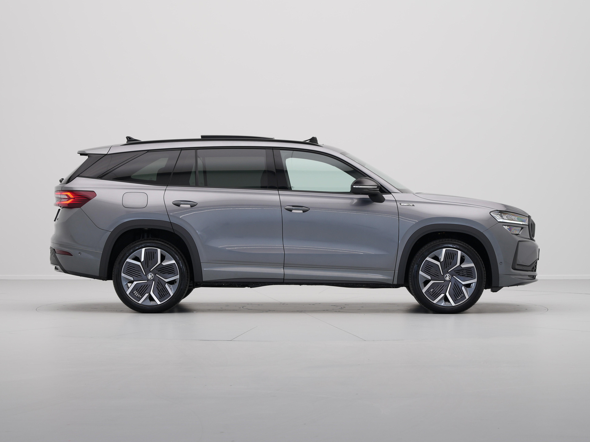 Škoda - Kodiaq 1.5 TSI PHEV 204 6DSG Sportline Business - 2025