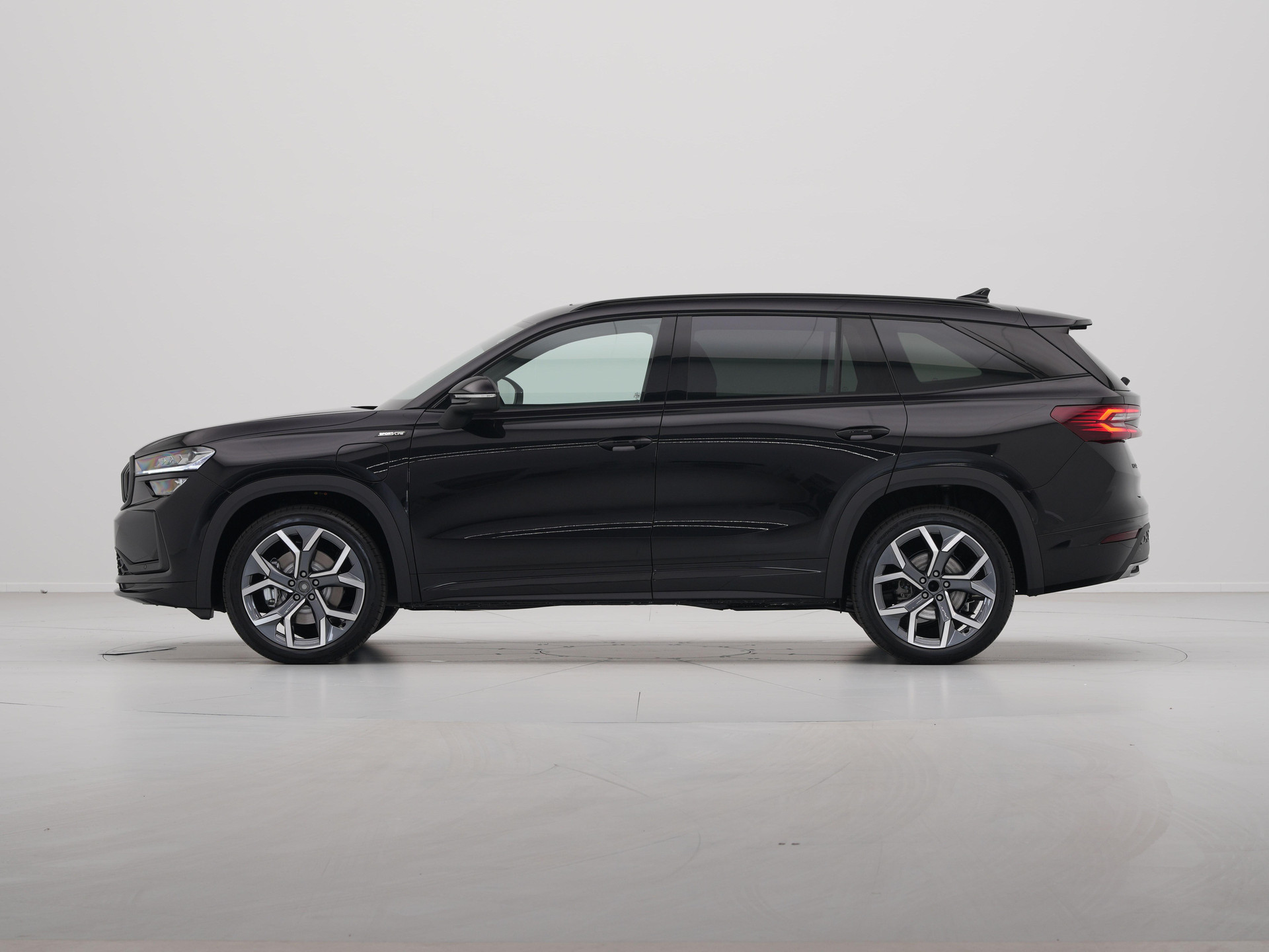 Škoda - Kodiaq 1.5 TSI PHEV 204 6DSG Sportline Business - 2025