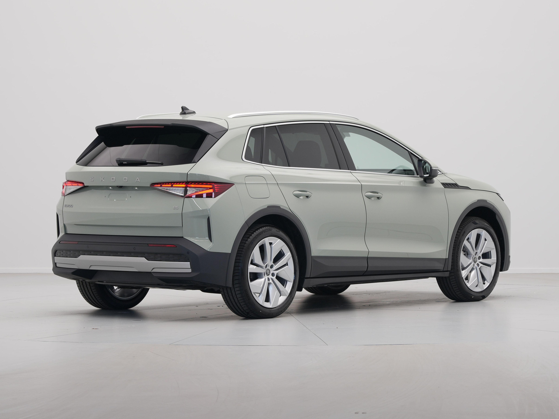 Škoda - Elroq 82 Elektromotor 286 1AT Business Edition - 2025