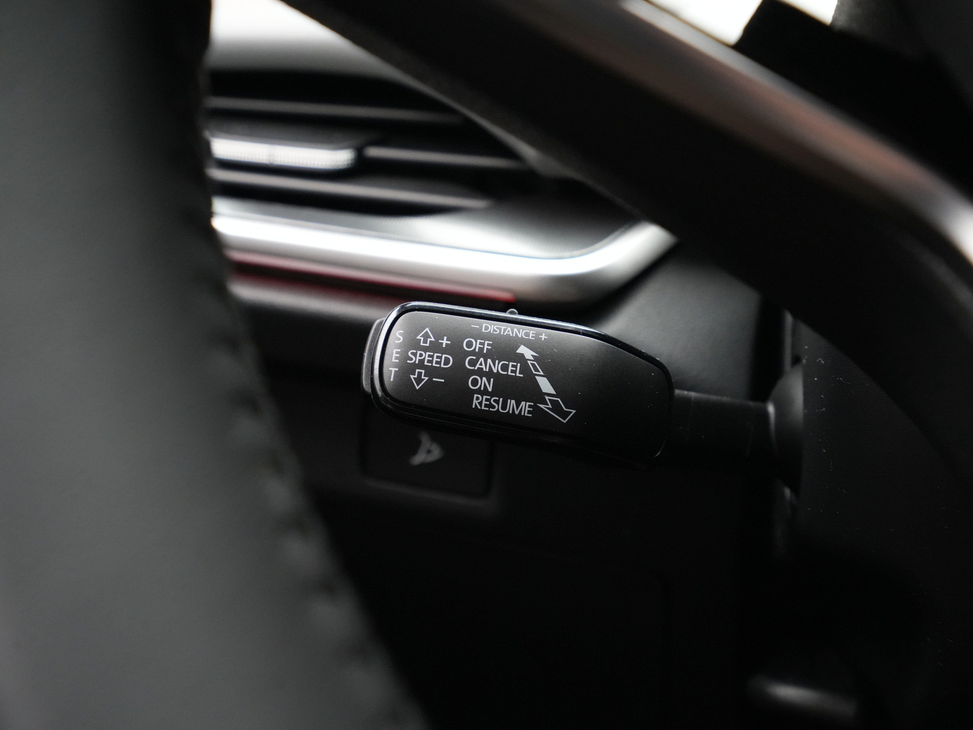 Škoda - Elroq 82 Elektromotor 286 1AT Business Edition - 2025
