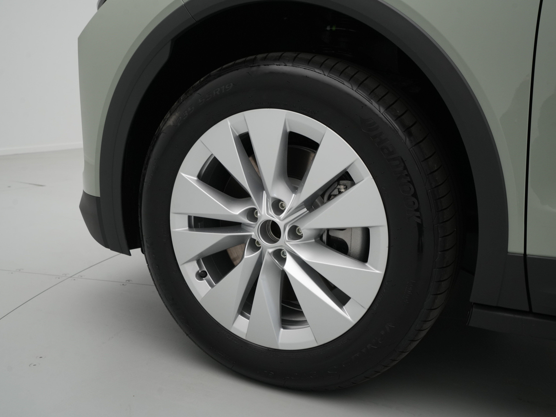 Škoda - Elroq 82 Elektromotor 286 1AT Business Edition - 2025