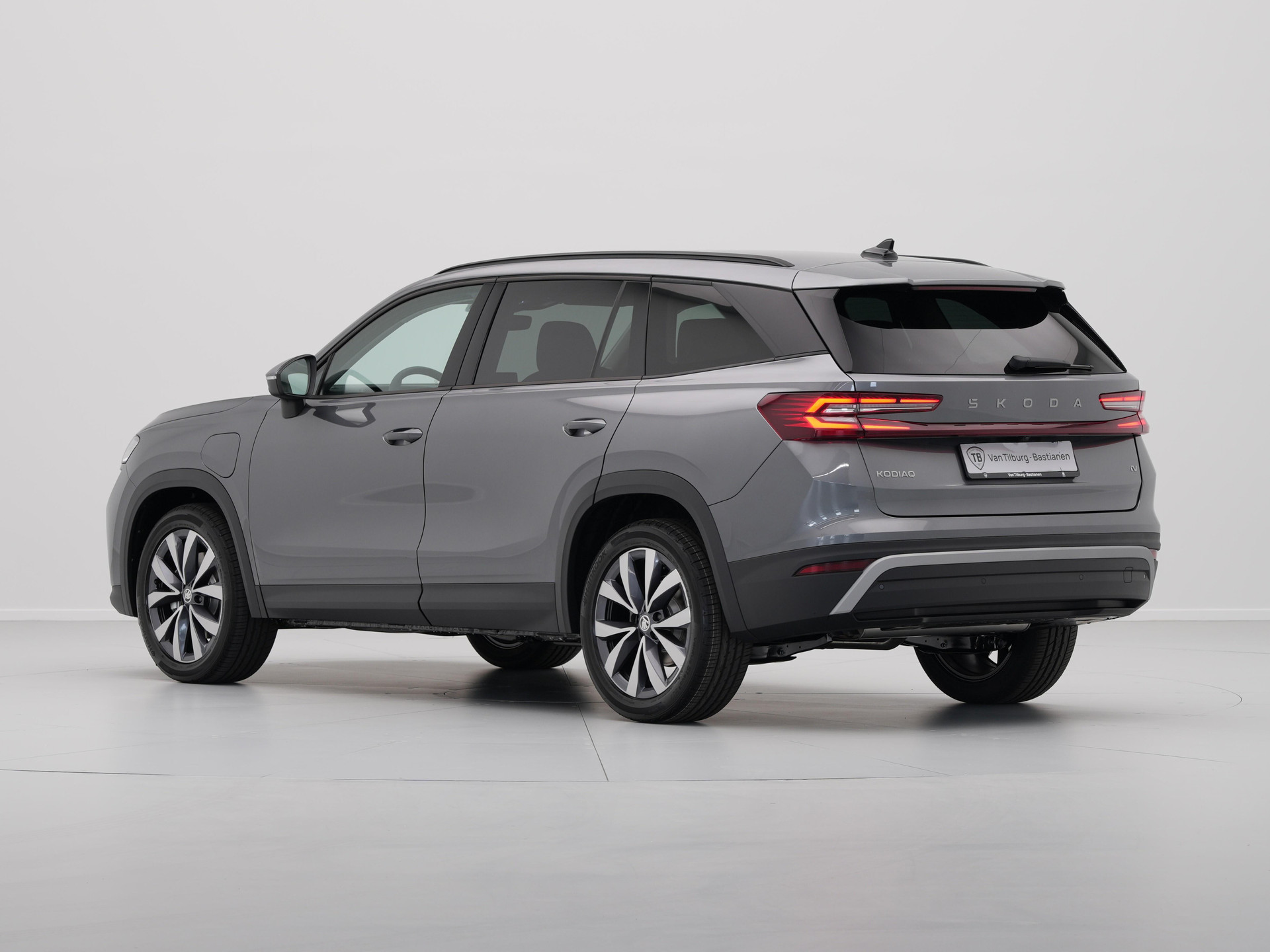 Škoda - Kodiaq 1.5 TSI PHEV 204 6DSG Business Edition - 2025