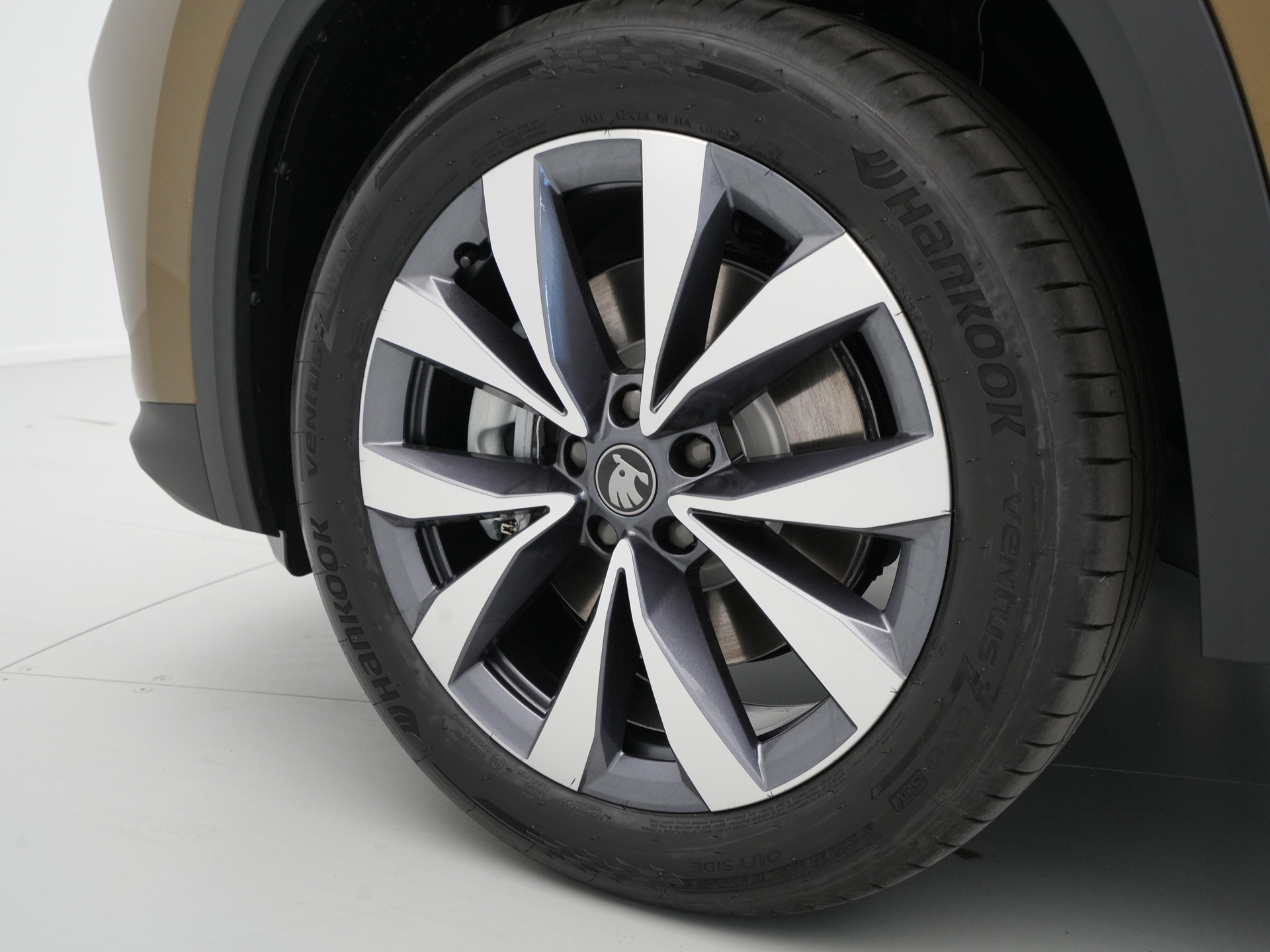 Škoda - Kodiaq 1.5 TSI PHEV 204 6DSG Business Edition - 2025