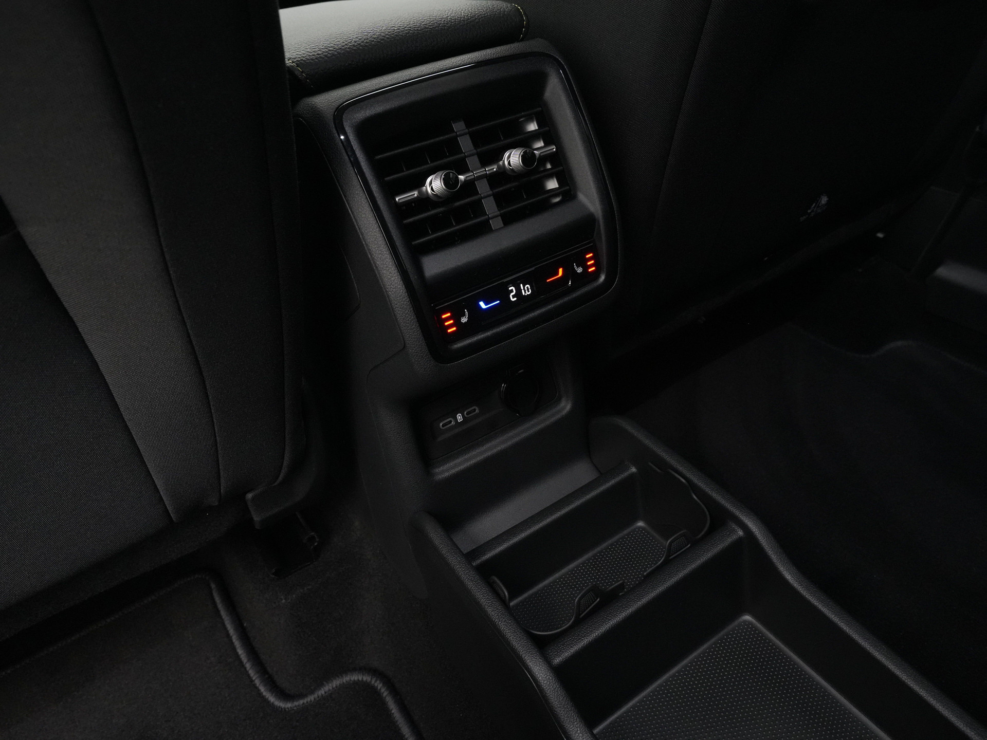 Škoda - Kodiaq 1.5 TSI PHEV 204 6DSG Business Edition - 2025