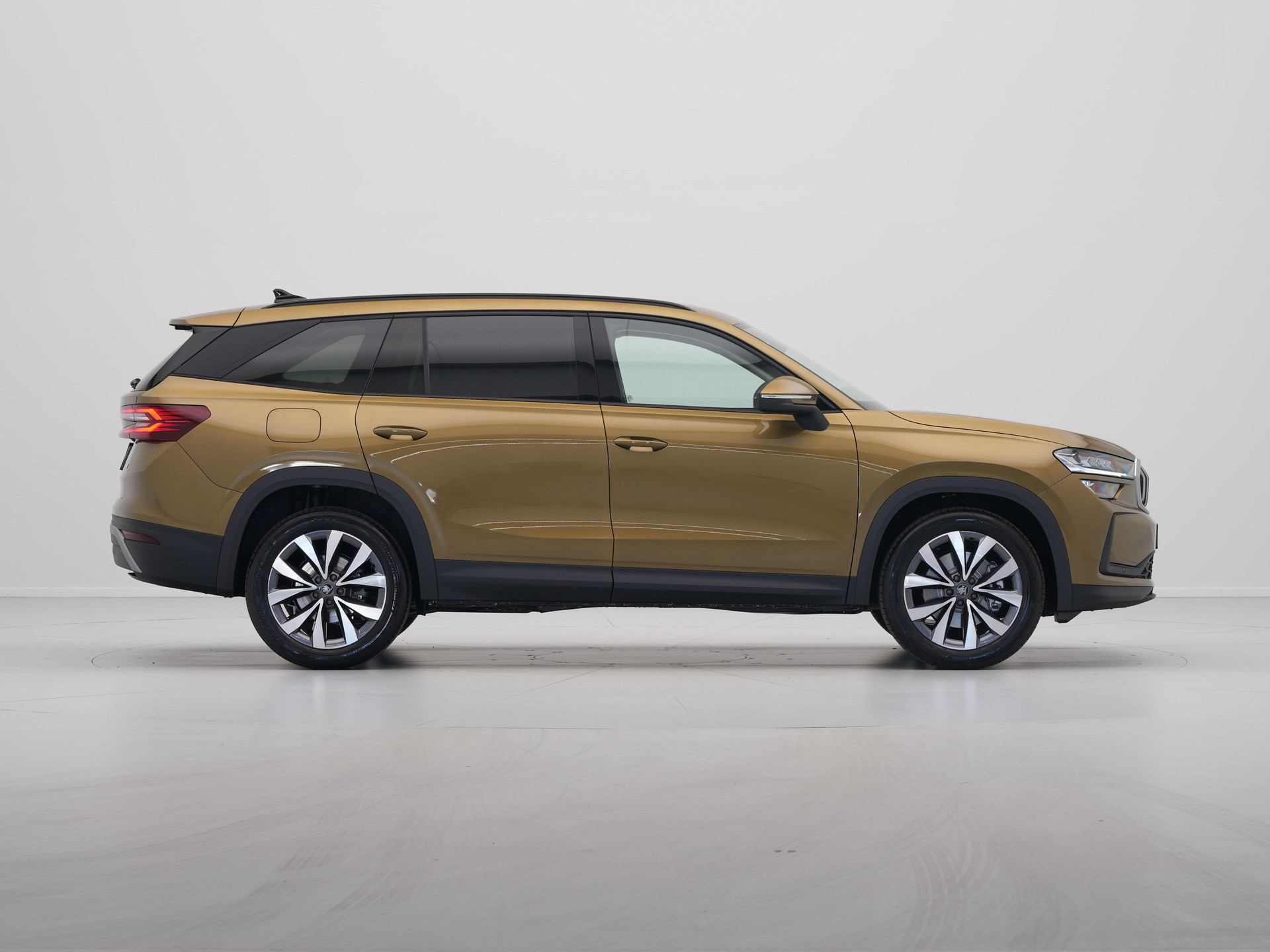 Škoda - Kodiaq 1.5 TSI PHEV 204 6DSG Business Edition - 2025