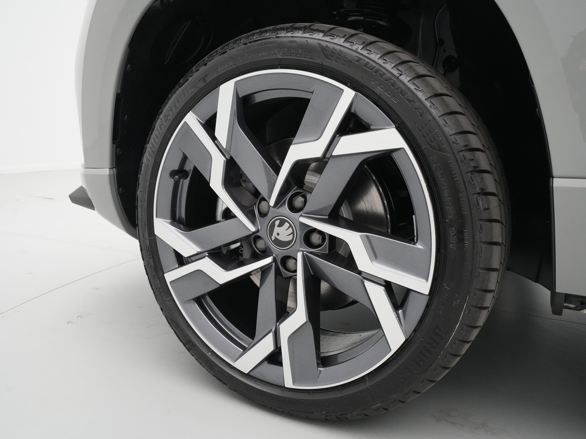 Škoda - Karoq Sportline Business - 2025