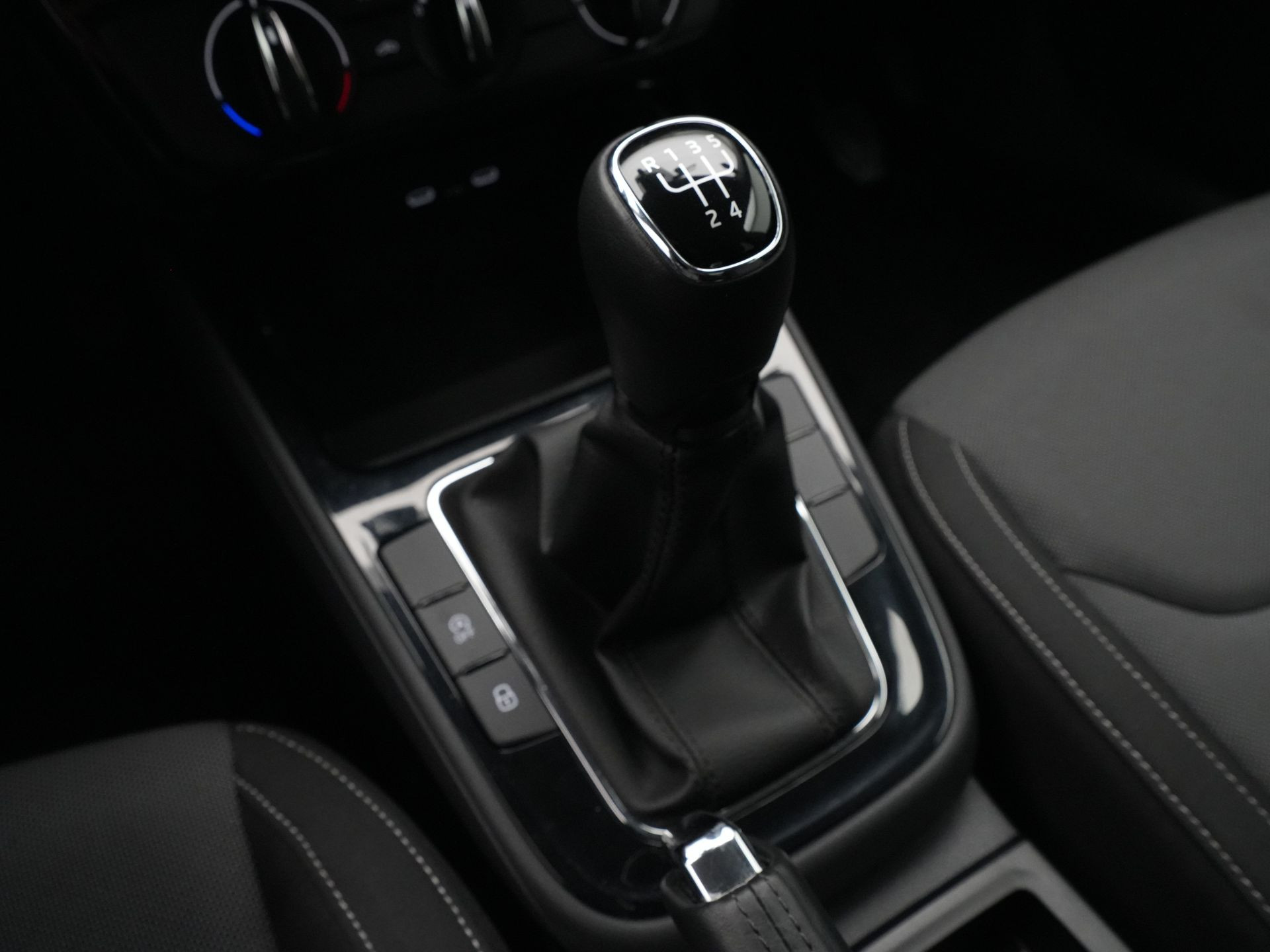 Škoda - Fabia 1.0 TSI Selection - 2024
