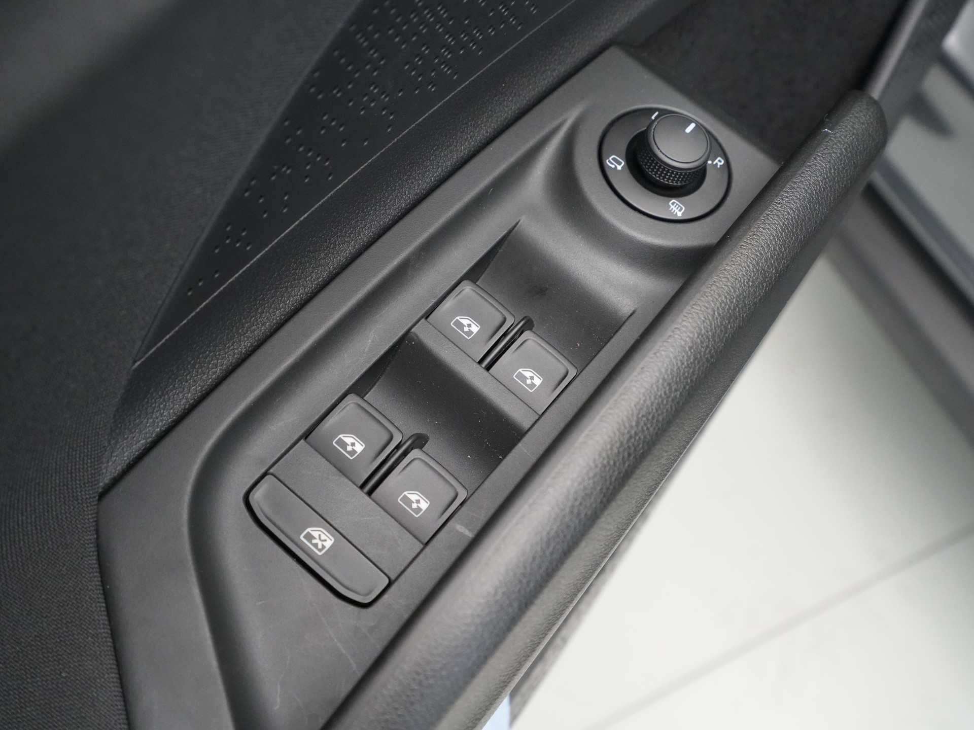 Škoda - Elroq 55 Elektromotor 170 1AT Selection - 2025