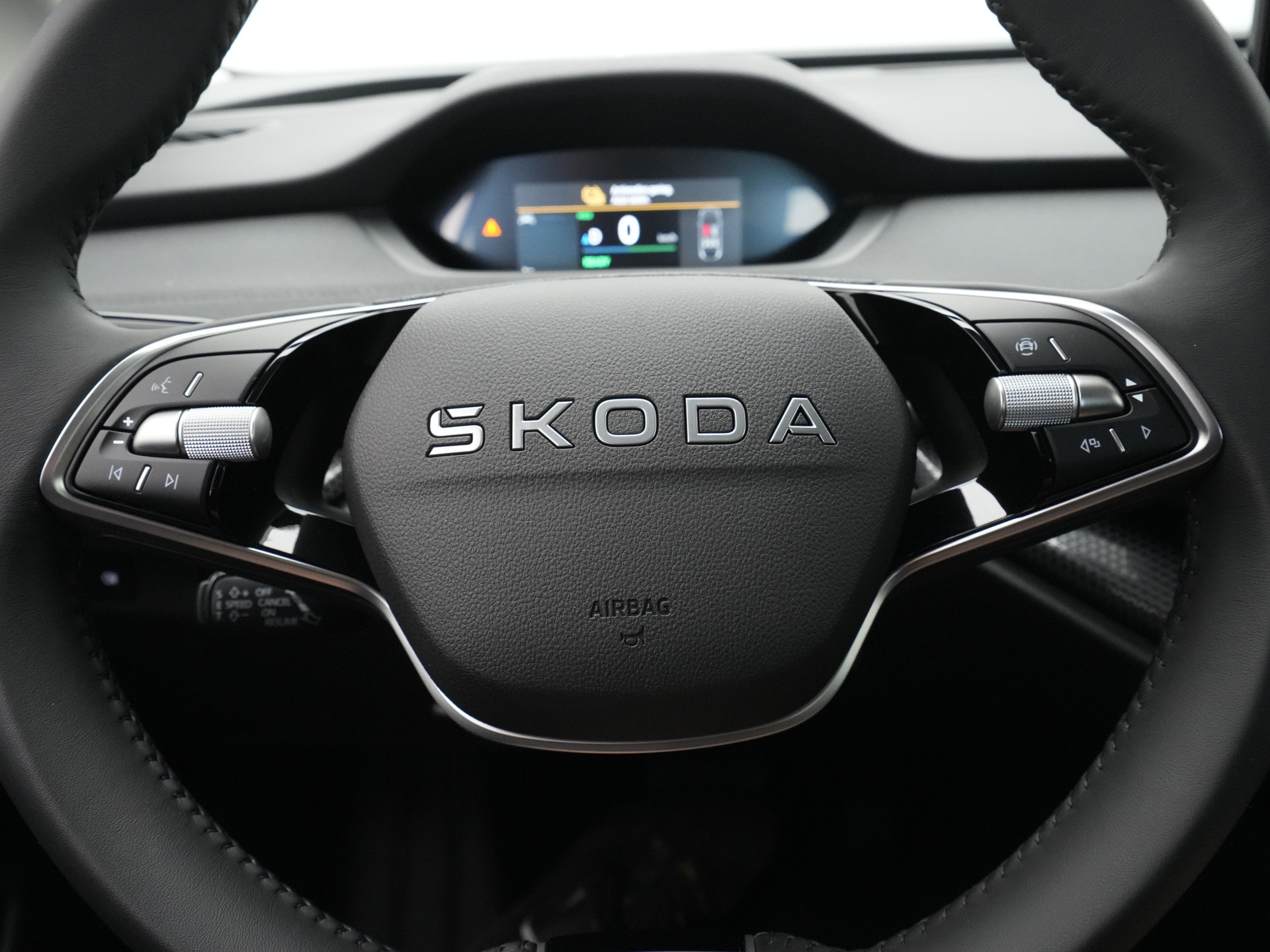 Škoda - Elroq 55 Elektromotor 170 1AT Selection - 2025