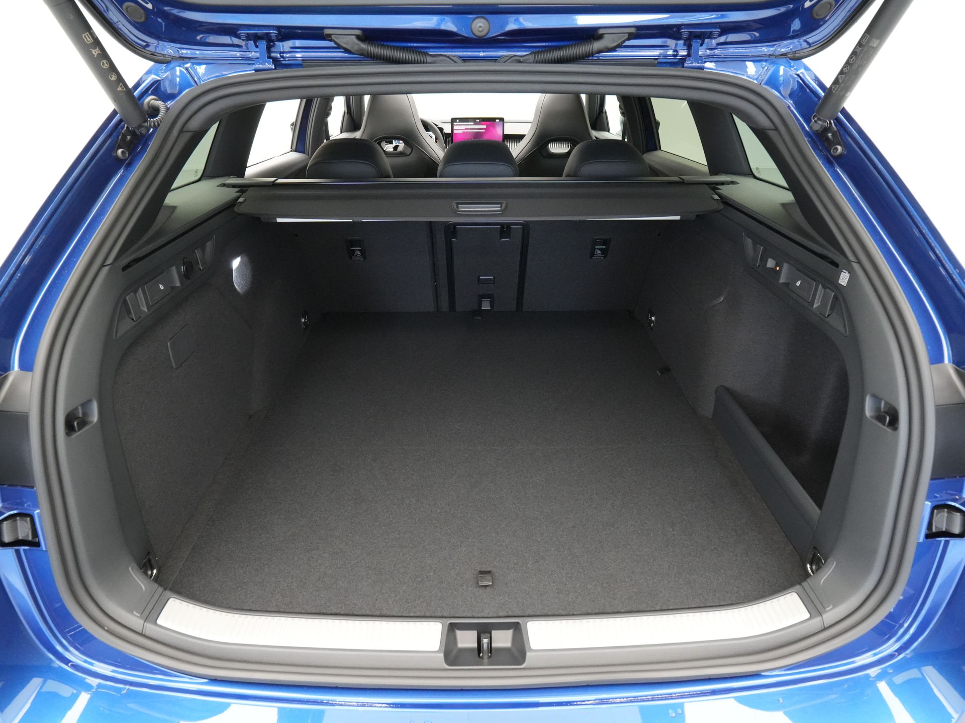 Škoda - Superb Combi 1.5 TSI PHEV Sportline Business - 