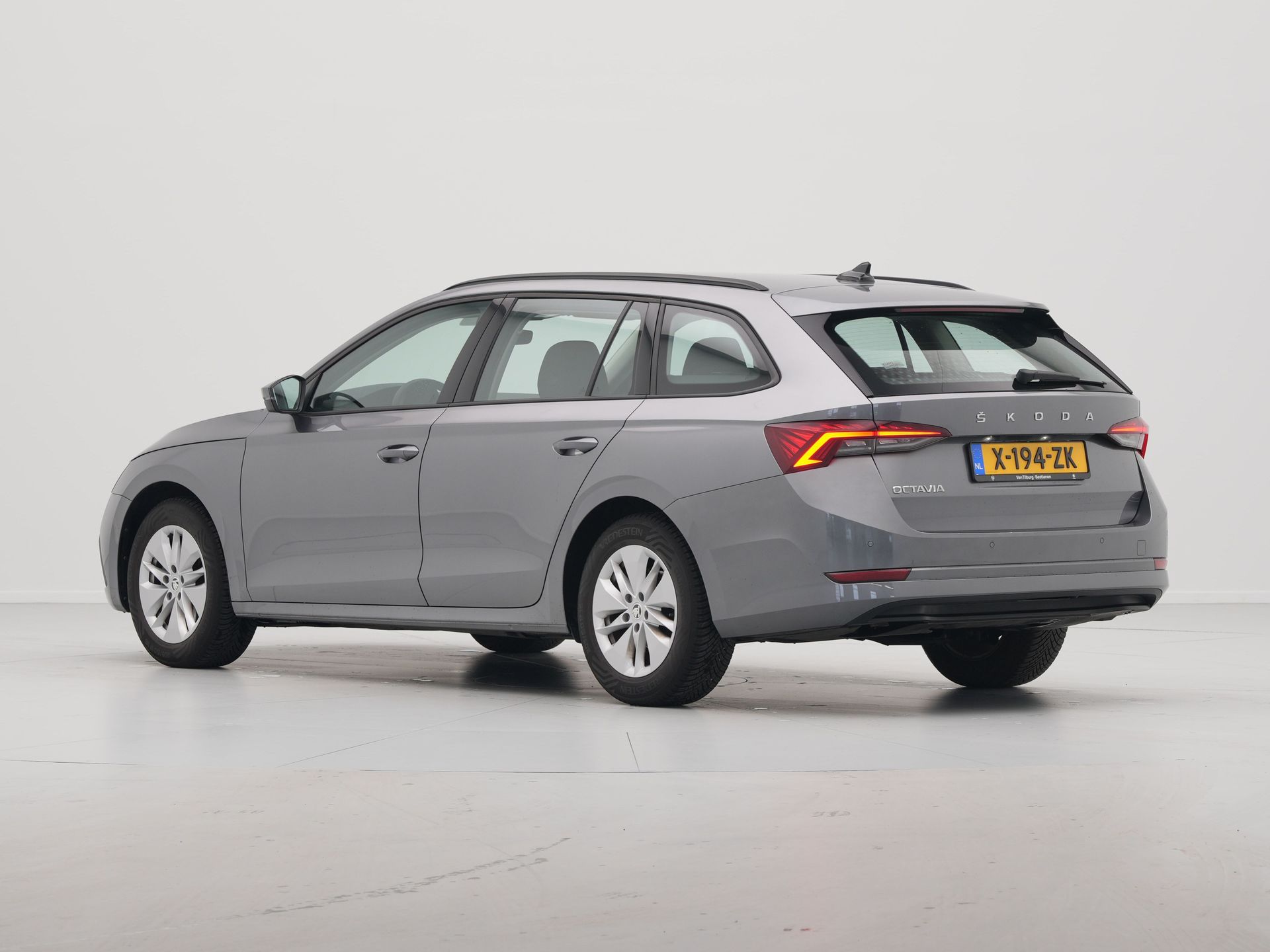 Škoda - Octavia Combi 1.0 TSI 110pk Business Edition - 2024