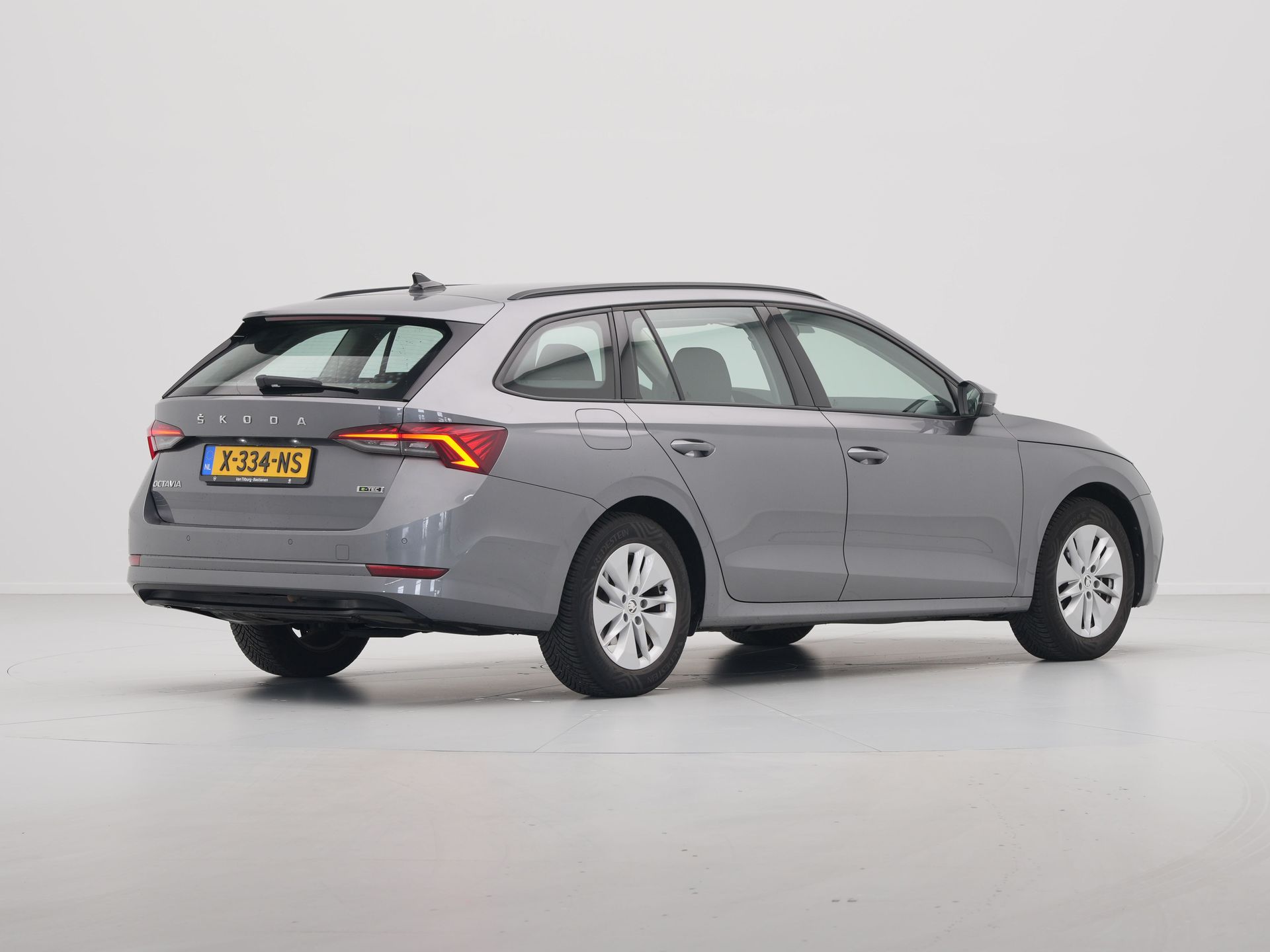 Škoda - Octavia Combi 1.0 e-TSI 110pk DSG Business Edition - 2024