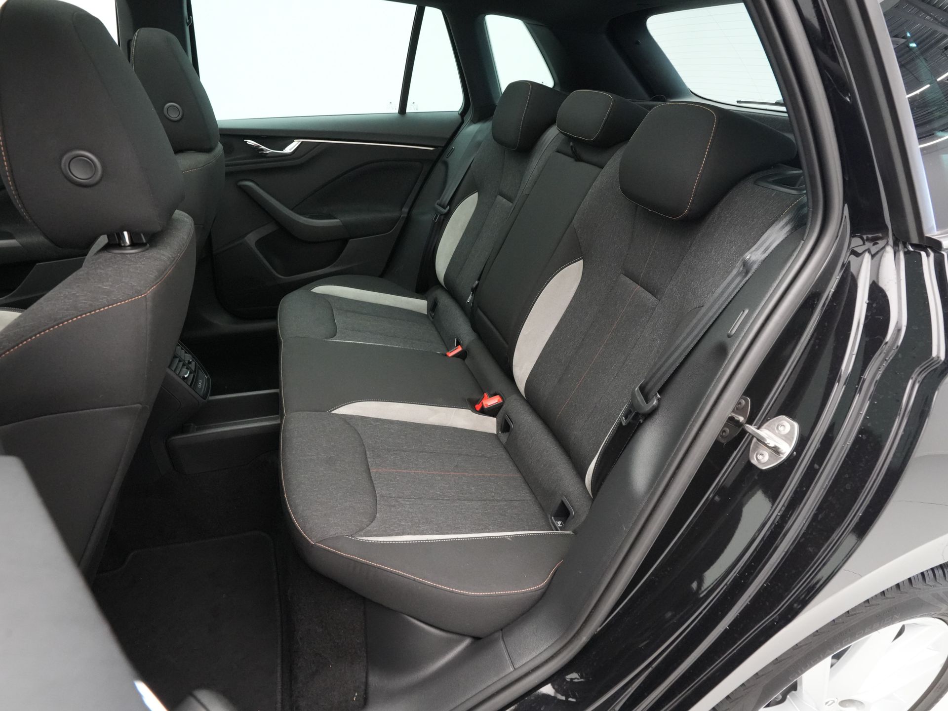 Škoda - Kamiq 1.0 TSI 115pk DSG Business Edition - 2024
