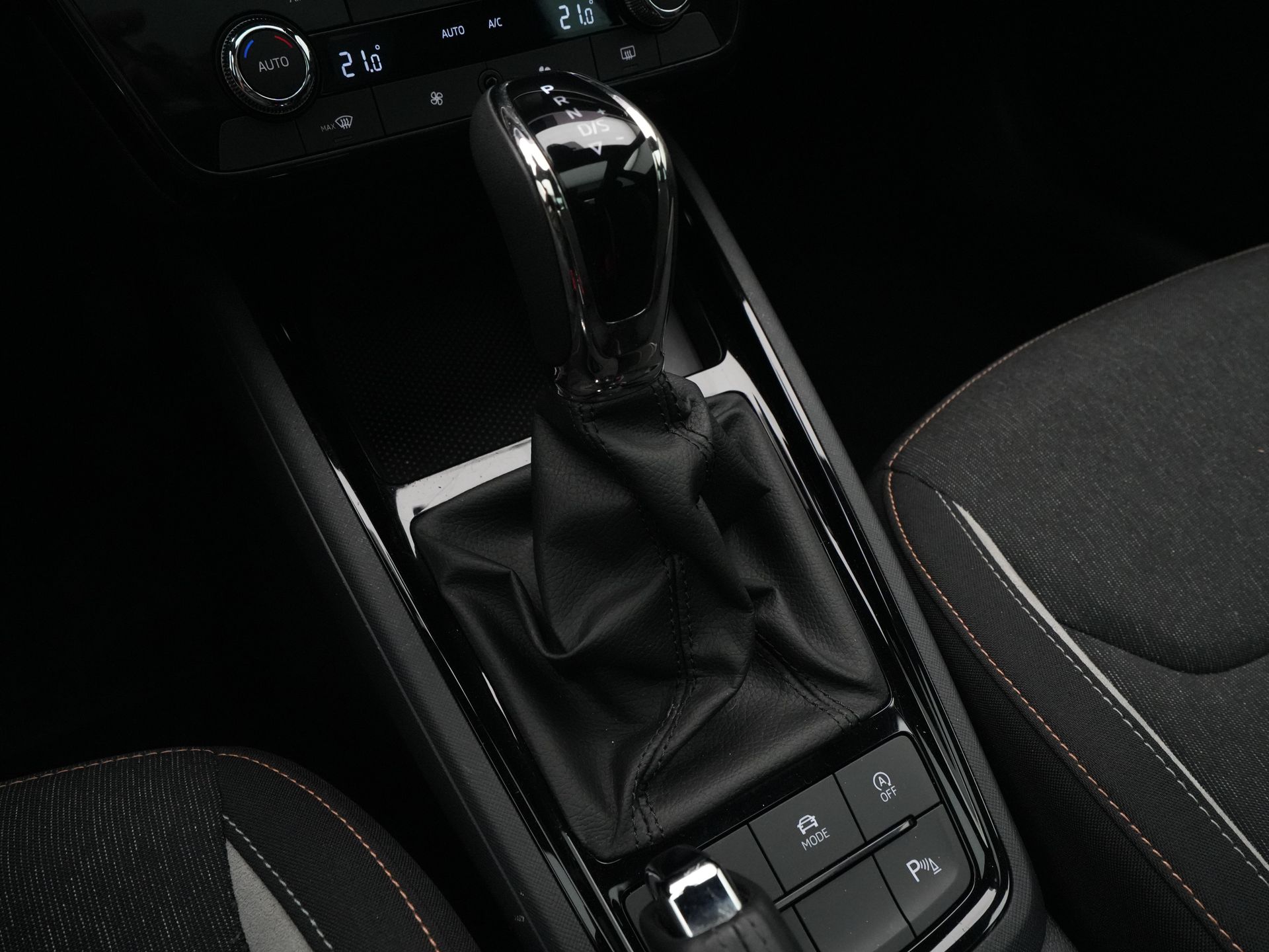 Škoda - Kamiq 1.0 TSI 115pk DSG Business Edition - 2024